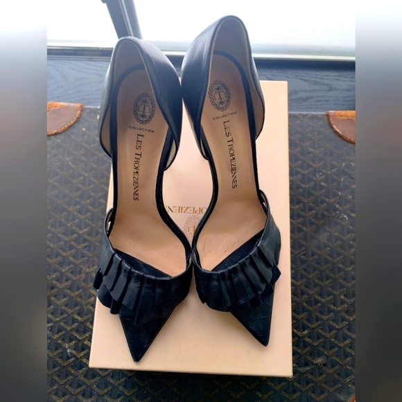 Les Tropeziennes Eva Sandal, black, Chanel vibes ER40 / fits 9.5/ narrow 10 - Picture 1 of 10
